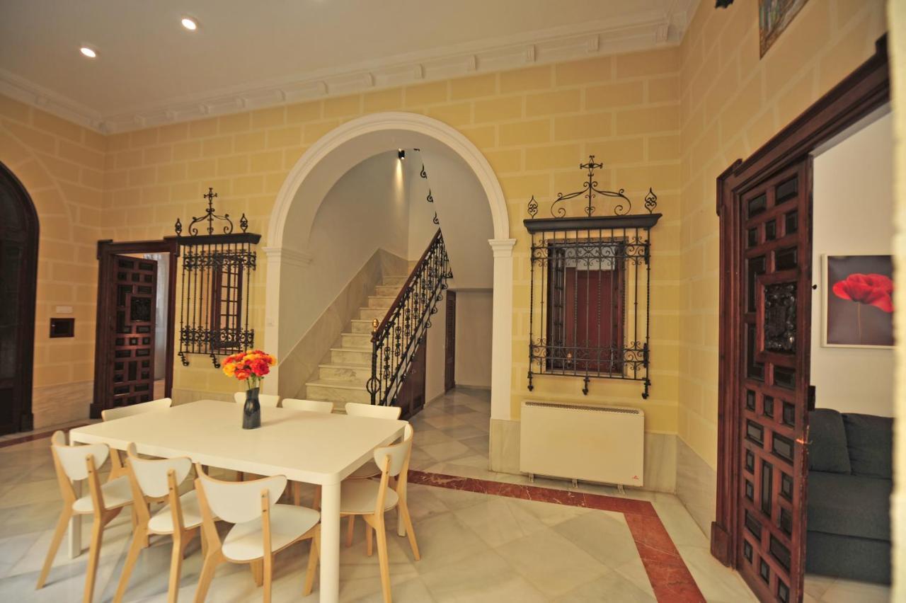 Palacio Centro Terraza 8 Dormitorios Jerez de la Frontera Buitenkant foto